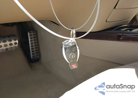 2012 Mercedes-Benz S 550 из США, поврежденный, VIN WDDNG7DB7CA463070